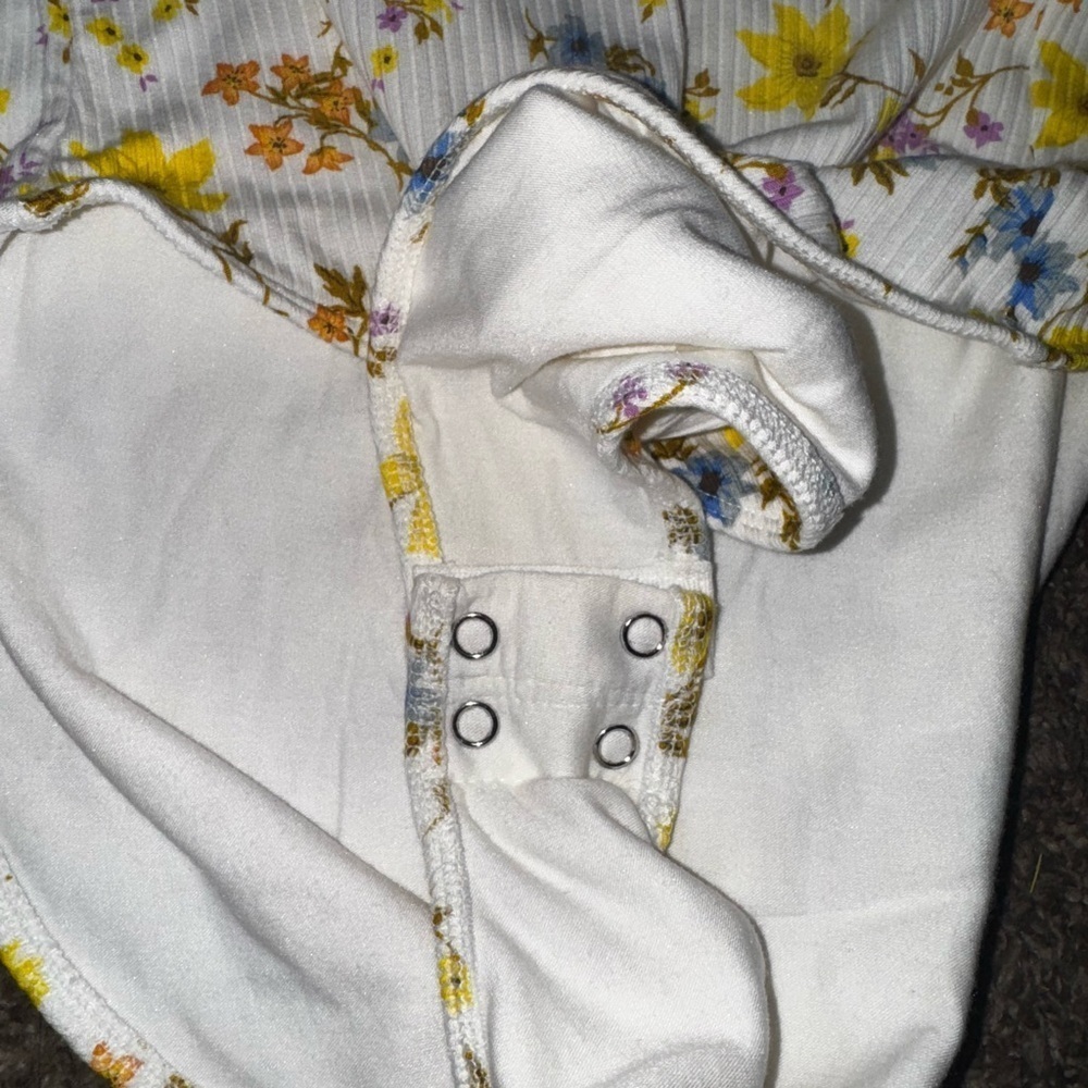 Old Navy Bodysuit - Picture 4 of 5